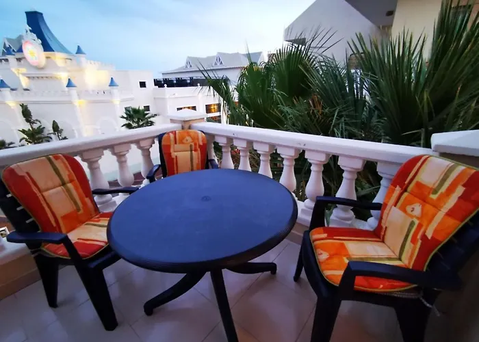 דירה Book Golf Park Sunny Cozy Near The Ocean With Large Double Terraces, Fiber Wifi, 3 Pools, Bbq Tenerife South סן מיגל דה אבונה