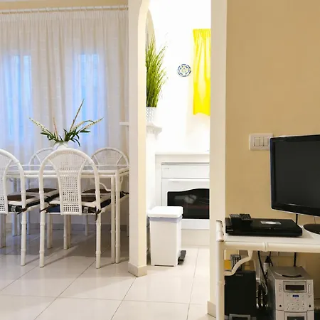 아파트 Golf Park Sunny Cozy Penthouse Near The Ocean With Large Double Terraces, Fiber Wifi, 3 Pools, New Bbq South Tenerife 산미겔데아보나