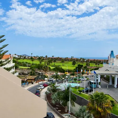 Golf Park Sunny Cozy Penthouse Near The Ocean With Large Double Terraces, Fiber Wifi, 3 Pools, New Bbq South Tenerife San Miguel de Abona