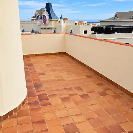Daire Golf Park Sunny Cozy Penthouse Near The Ocean With Large Double Terraces, Fiber Wifi, 3 Pools, New Bbq South Tenerife