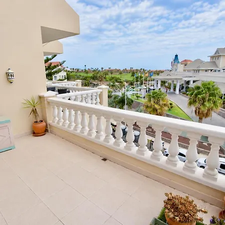 Daire Golf Park Sunny Cozy Penthouse Near The Ocean With Large Double Terraces, Fiber Wifi, 3 Pools, New Bbq South Tenerife San Miguel de Abona